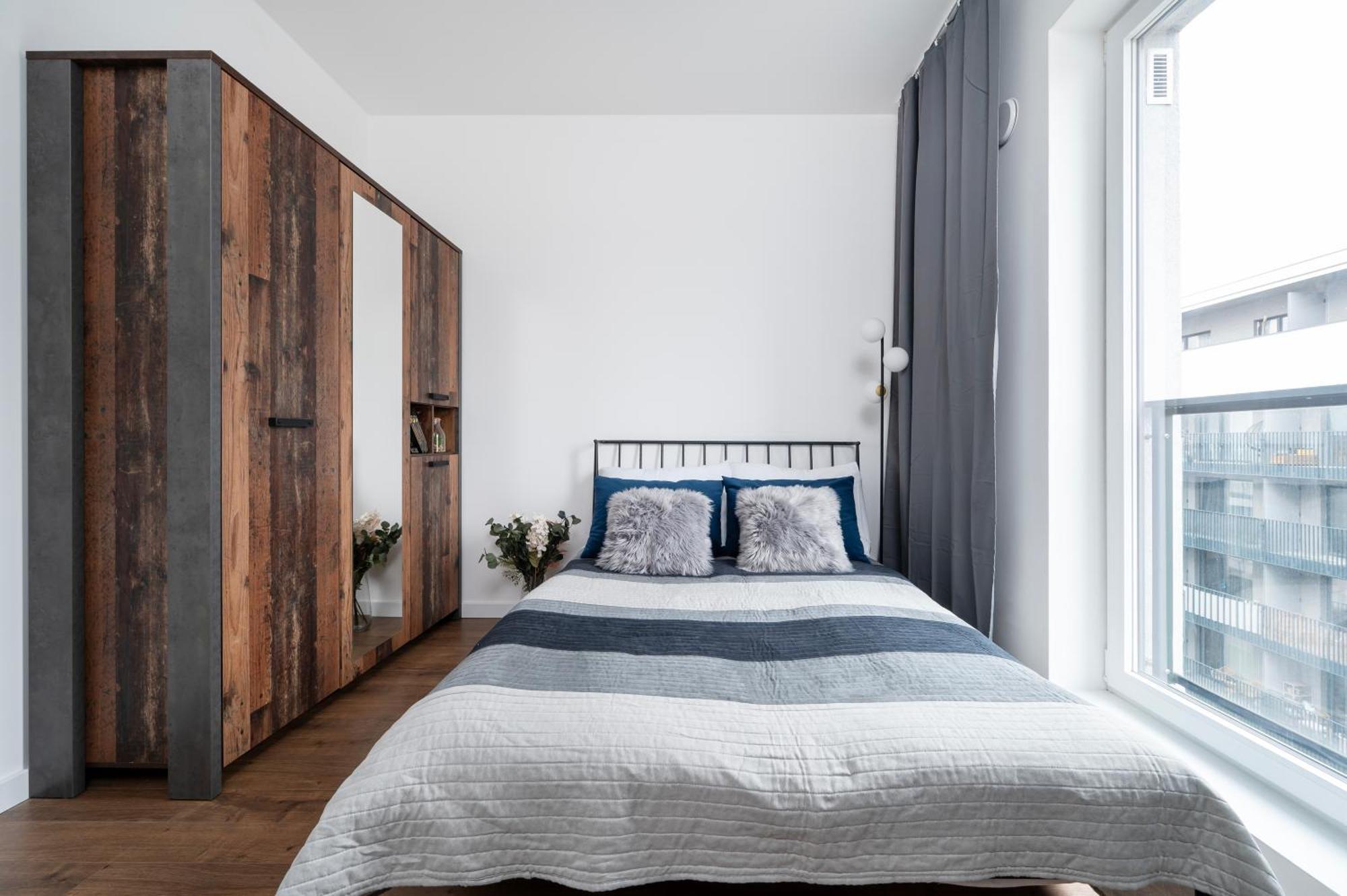 Manufaktura Residence - Apartamenty Industrial Z Parkingiem I Dwoma Lazienkami Lodž Exteriér fotografie
